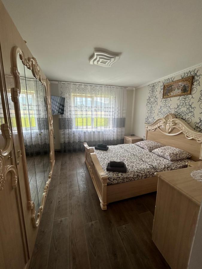 Villa Карпатські Зорі Pilipets Exterior foto